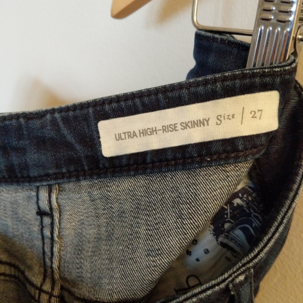 Pilcro Letterpress Ultra High Rise Skinny Jeans - Picture 7 of 9